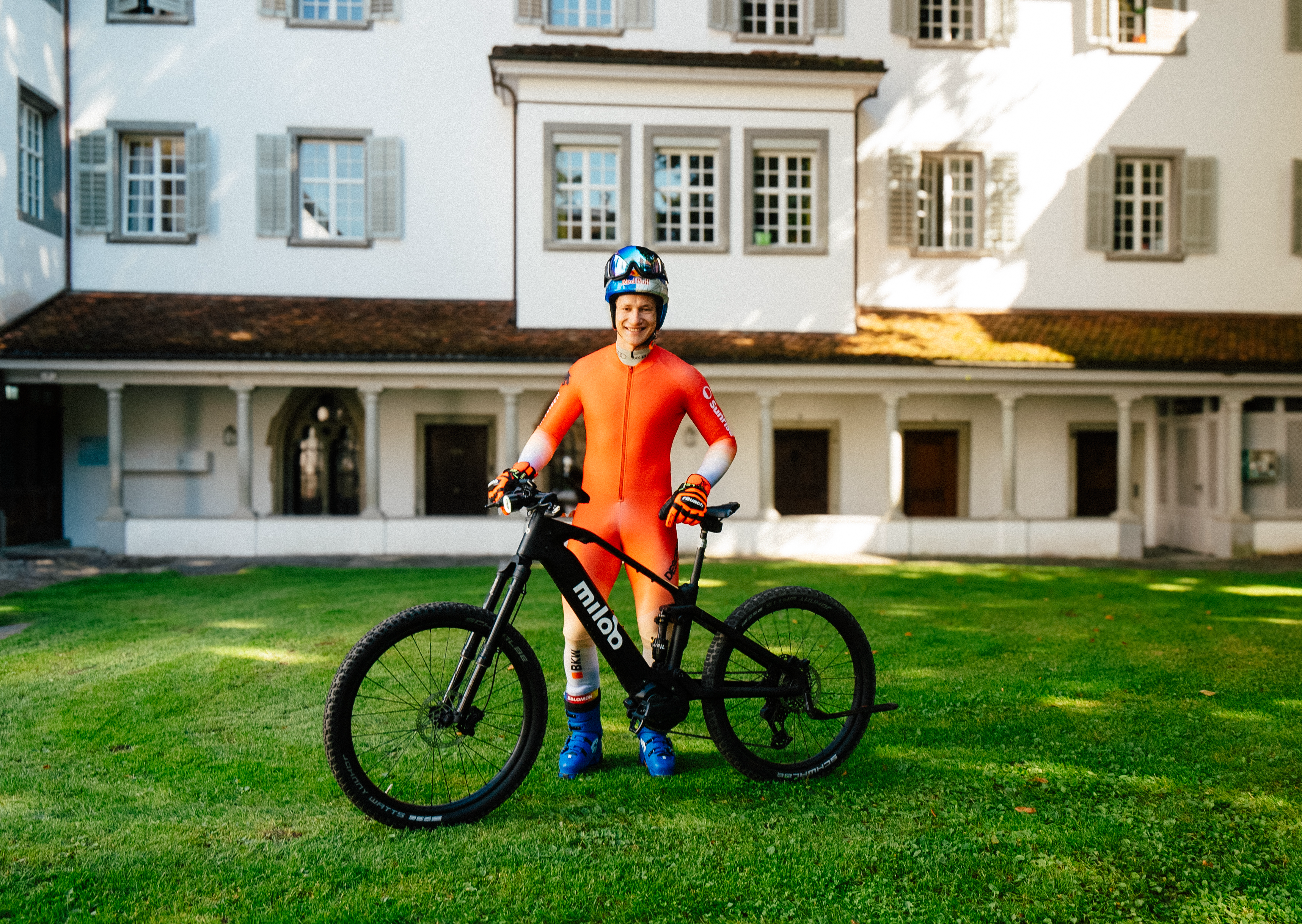 What to do after ski season? The Locaski x Miloo electric bike offer 🇨🇭