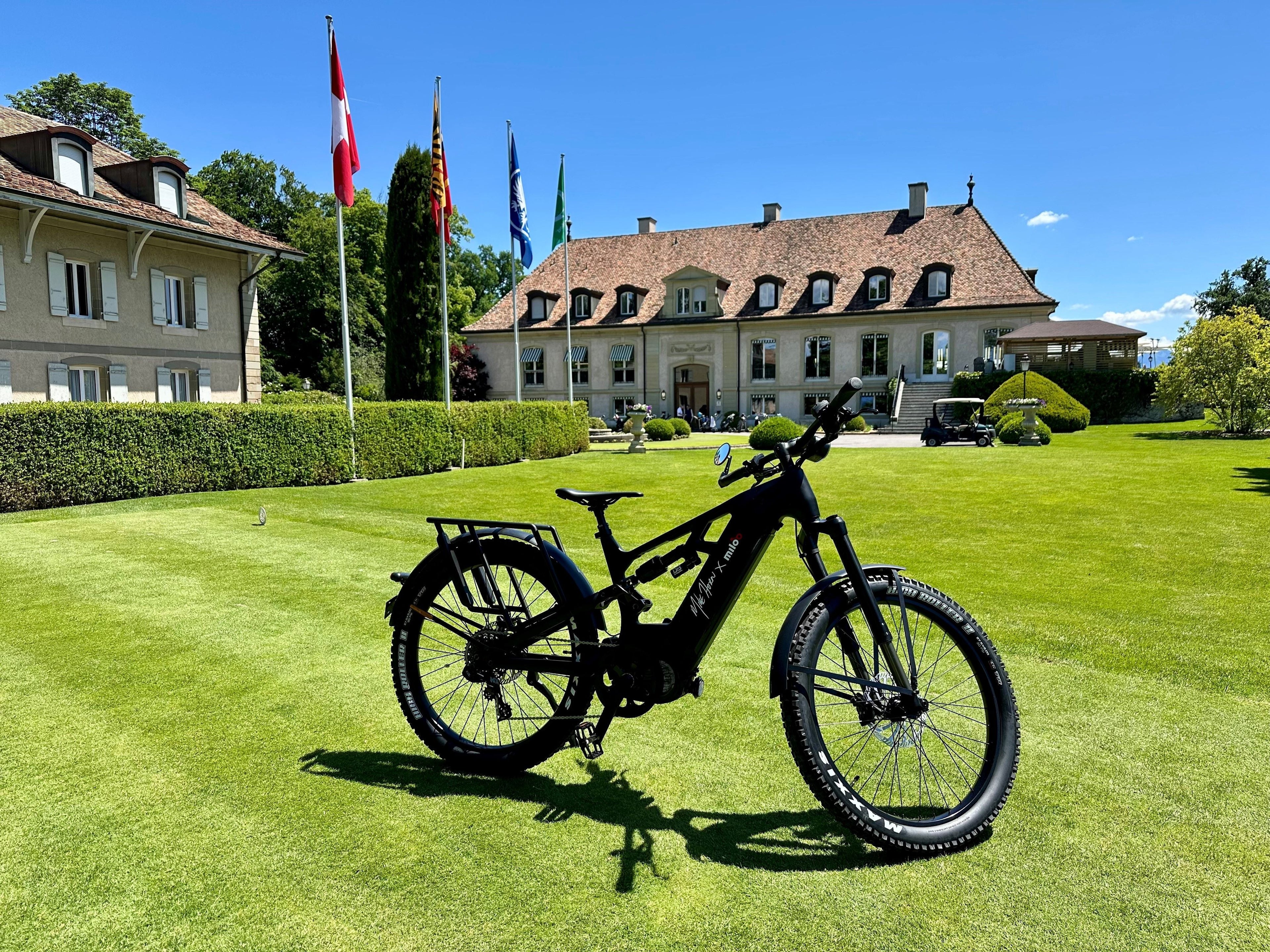 ⛳ Hole-in-One Challenge: Win a Miloo Xplorer Beast in Cologny 🚲